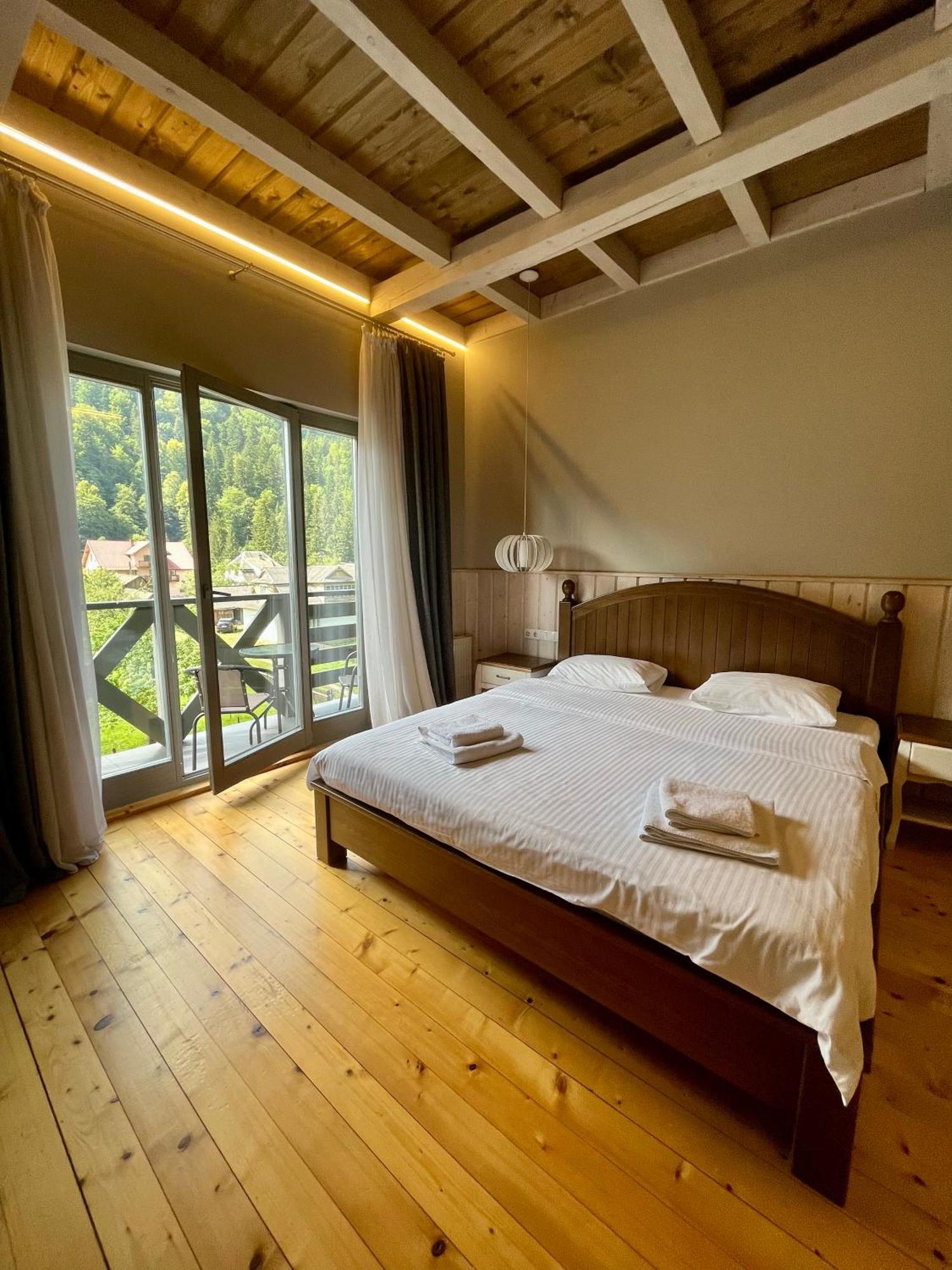 Hotel Hygge Tatariv Esterno foto
